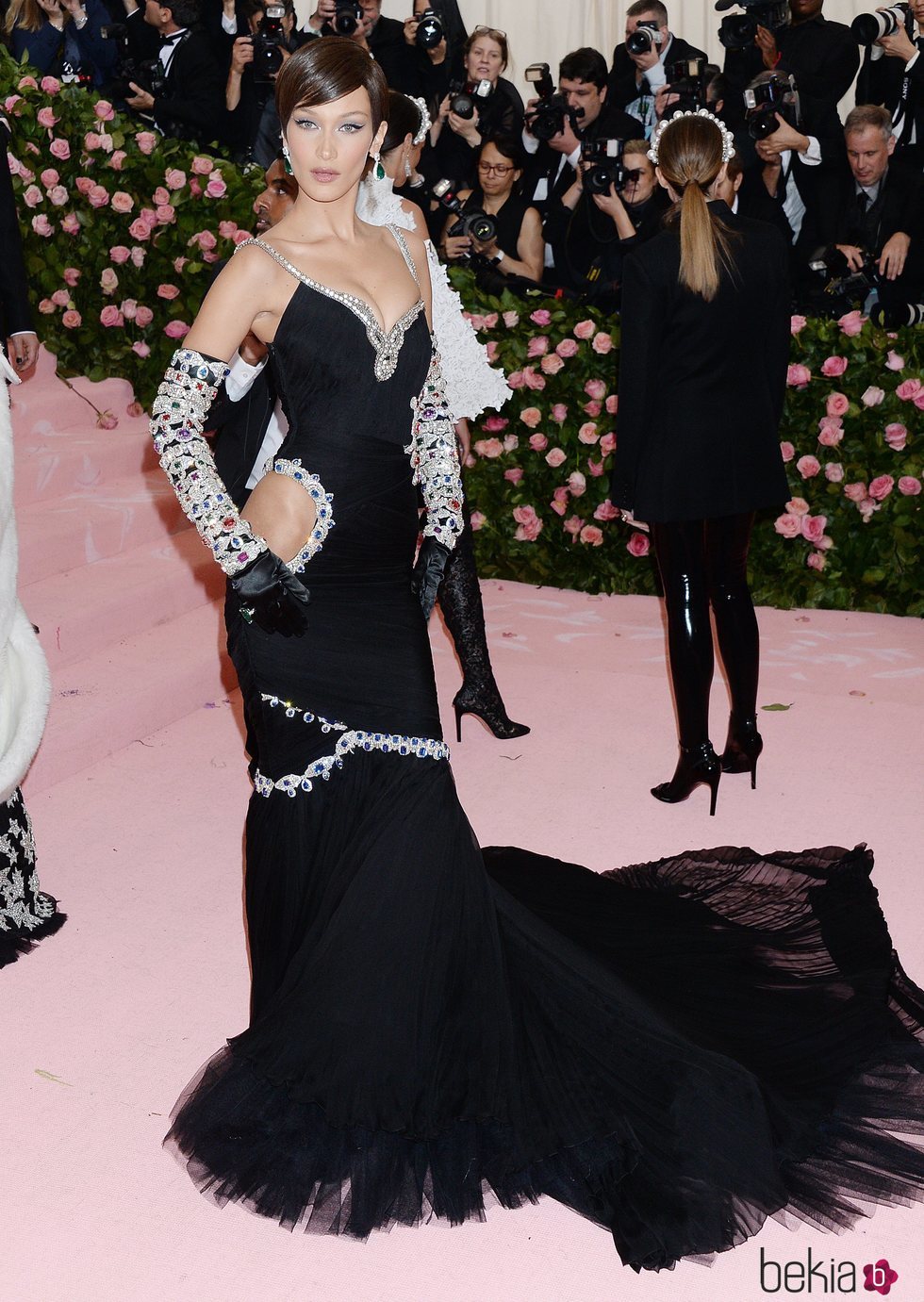 Bella Hadid en la alfombra roja de la Gala MET 2019