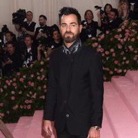 Justin Theroux en la alfombra roja de la Gala MET 2019