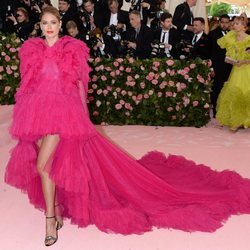 Doutzen Kroes en la alfombra roja de la Gala MET 2019