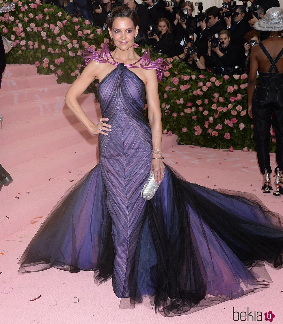 Katie Holmes en la alfombra roja de la Gala MET 2019