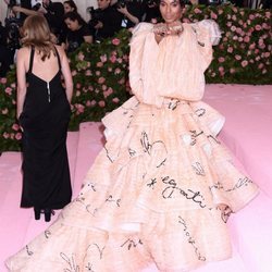 Kerry Washington en la alfombra roja de la Gala MET 2019