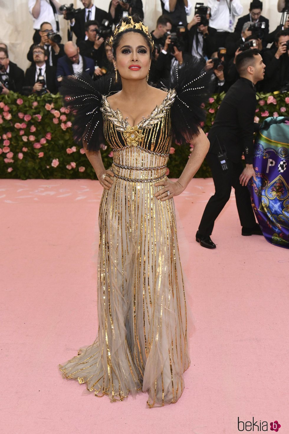 Salma Hayek en la alfombra roja de la Gala MET 2019