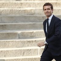 Pablo Casado llegando a la capilla ardiente de Alfredo Pérez Rubalcaba en el Congreso de los Diputados en Madrid