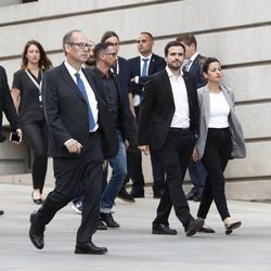 Alberto Garzón llegando a la capilla ardiente de Alfredo Pérez Rubalcaba en el Congreso de los Diputados en Madrid