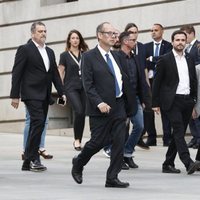 Alberto Garzón llegando a la capilla ardiente de Alfredo Pérez Rubalcaba en el Congreso de los Diputados en Madrid