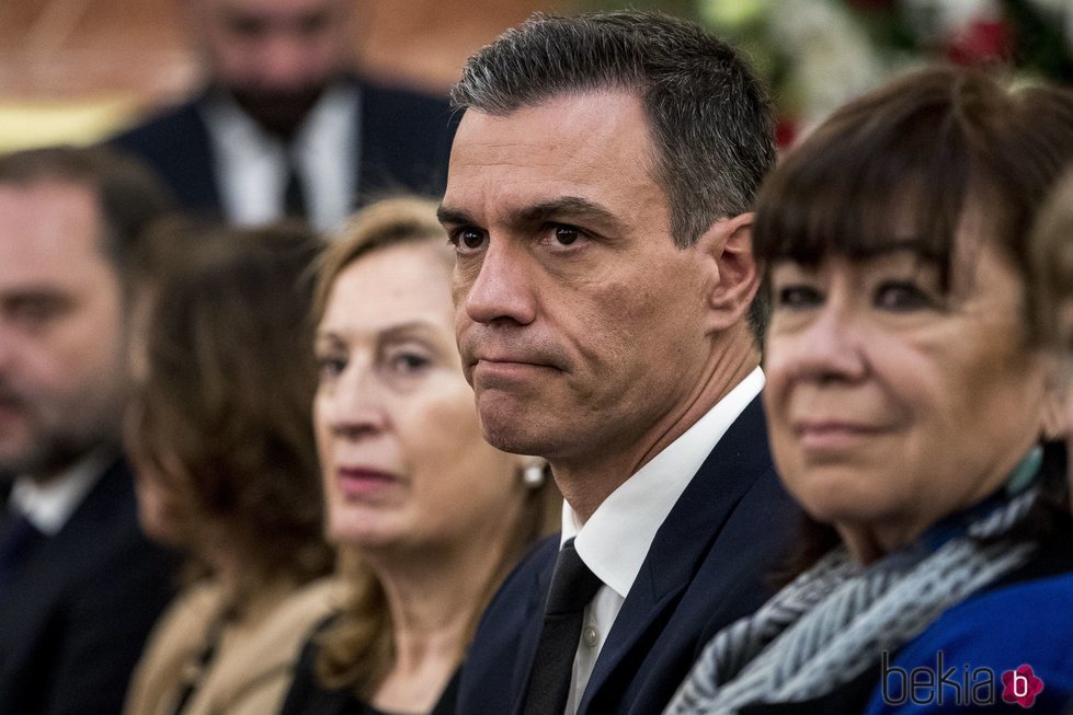 Pedro Sánchez en la capilla ardiente de Alfredo Pérez Rubalcaba en el Congreso de los Diputados en Madrid