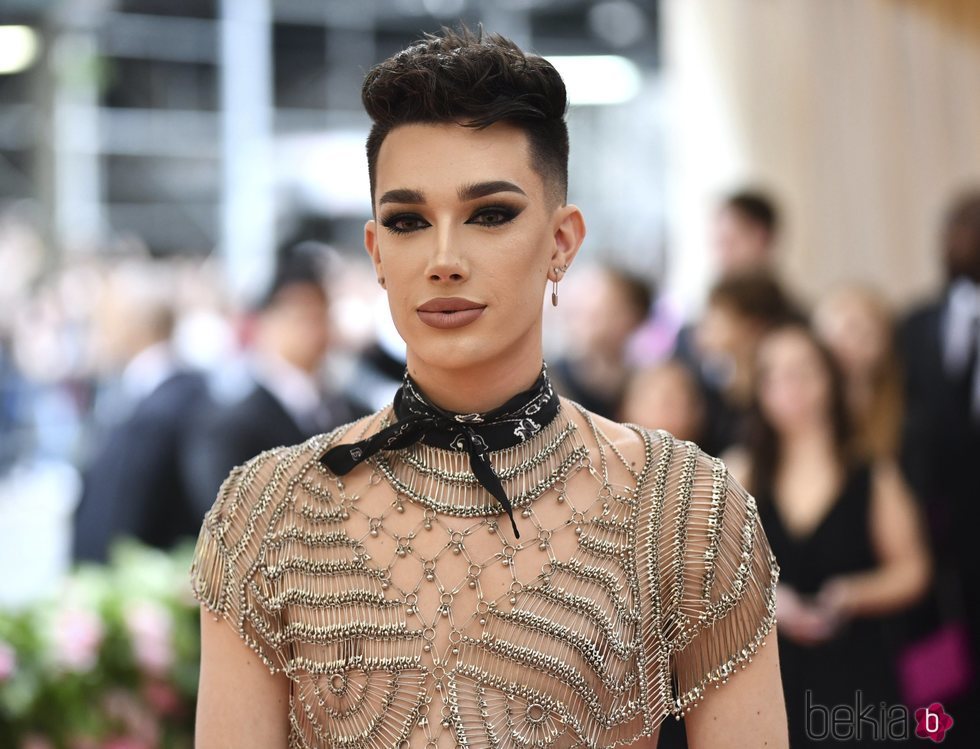 James Charles con un diseño de Alexander Wang en la MET Gala 2019