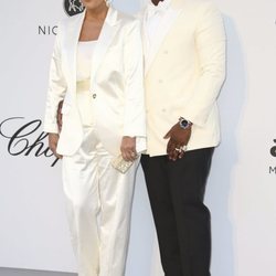 Kris Jenner y Corey Gamble en la gala amfAR en el Festival de Cannes 2019