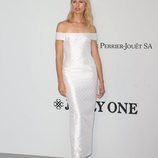 Karolina Kurkova en la gala amfAR en el Festival de Cannes 2019