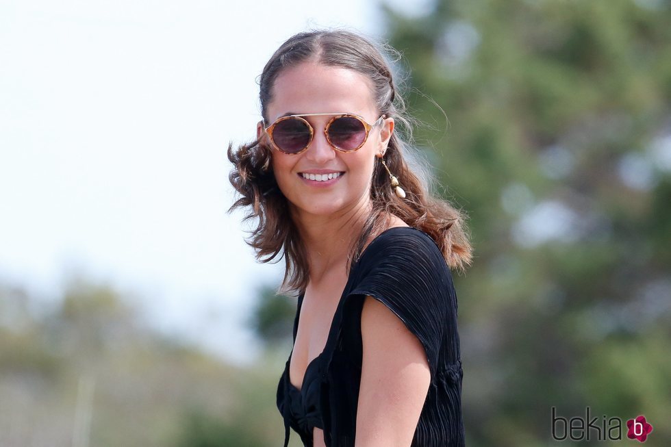 Alicia Vikander de vacaciones en Ibiza