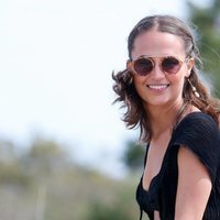 Alicia Vikander de vacaciones en Ibiza