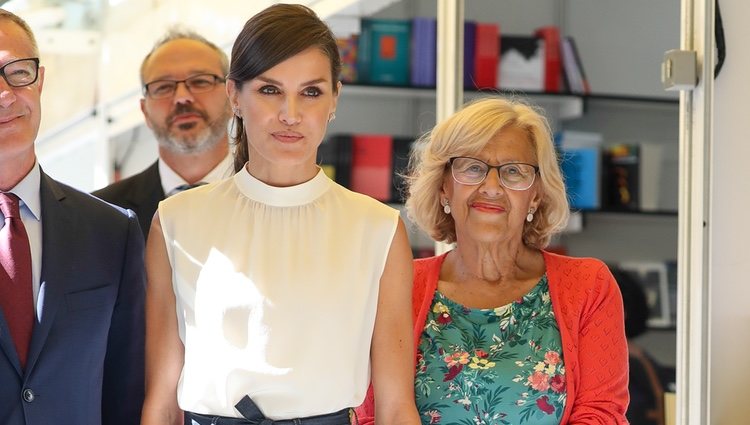 La Reina Letizia y Manuela Carmena en la inauguración de la Feria del Libro de Madrid 2019