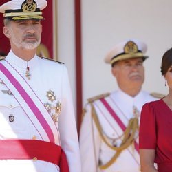 El Rey Felipe y la Reina Letizia en el desfile del DÃ­a de las Fuerzas Armadas