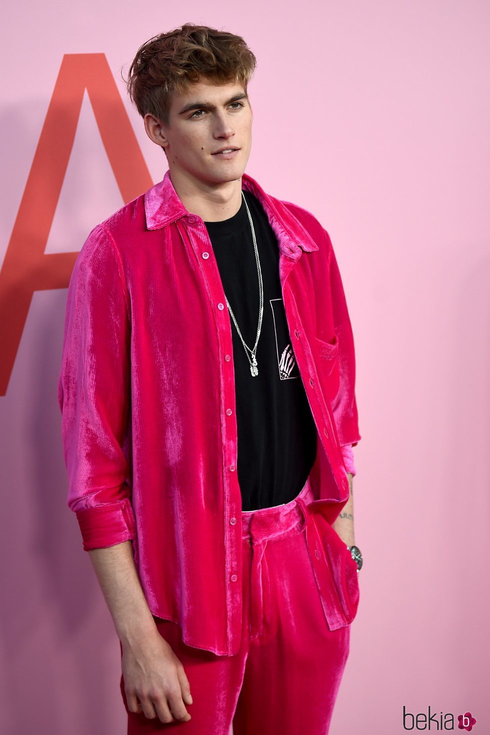 Presley Gerber en la alfombra roja de los CFDA FASHION AWARDS 2019