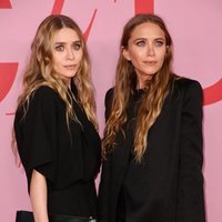 Mary Kate Olsen y Ashley Olsen  en la alfombra roja de los CFDA FASHION AWARDS 2019