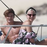 Pixie Lott y Oliver Cheshire en Formentera