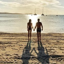 Carla Peryra y Diego Simeone disfrutando de la isla caribeña de Antigua