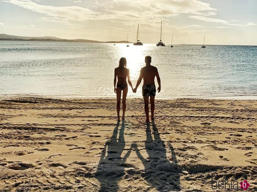 Carla Peryra y Diego Simeone disfrutando de la isla caribeña de Antigua