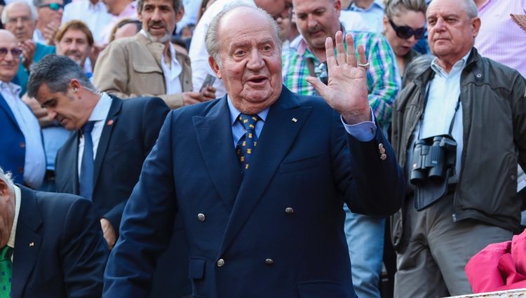 El Rey Juan Carlos reaparece en los toros tras su retirada de los actos oficiales