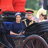 El Príncipe Harry, Meghan Markle, Kate Middleton y Camilla Parker en la ceremonia Trooping the Colour