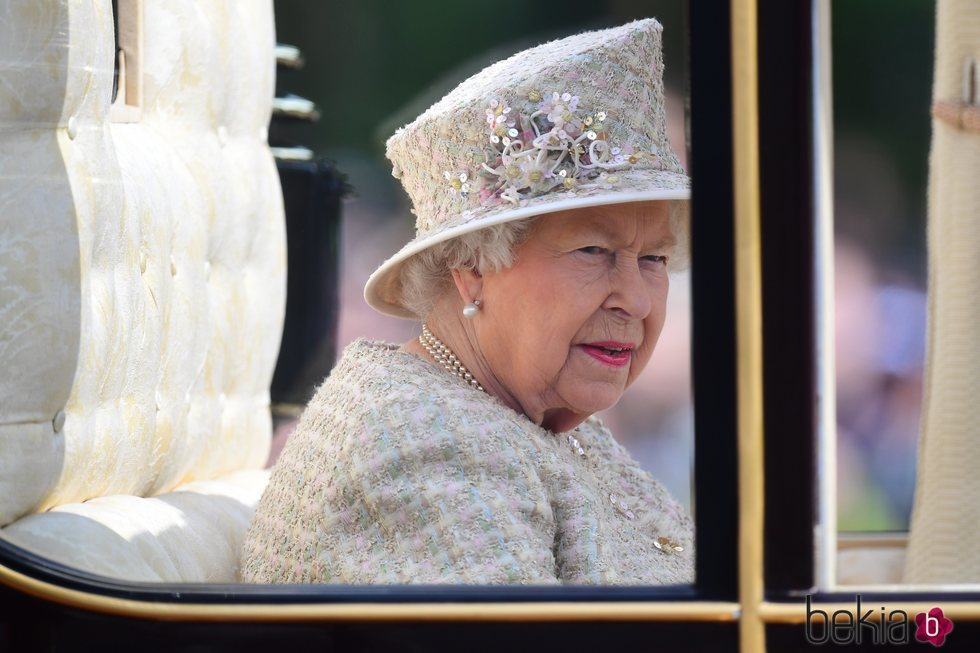 La Reina Isabel II en la ceremonia Trooping the Colour 2019