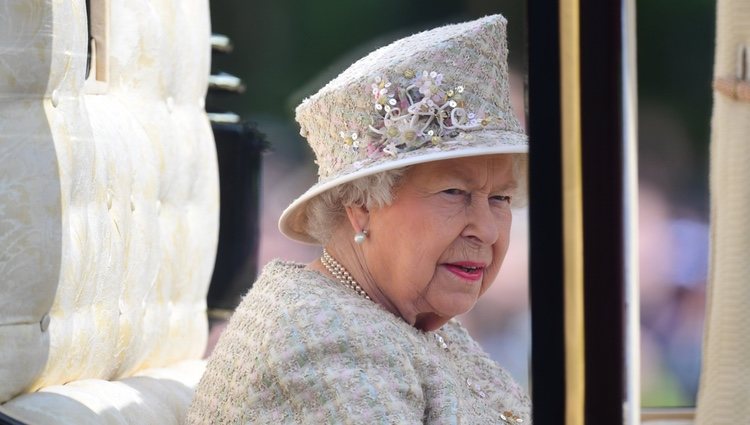 La Reina Isabel II en la ceremonia Trooping the Colour 2019