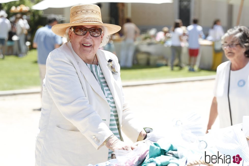 La Infanta Pilar en el mercadillo de la Asociación 'Nuevo Futuro' el 9 de junio de 2019