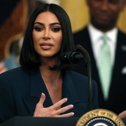 Kim Kardashian en una conferencia sobre la reforma de la justicia penal en la Casa Blanca