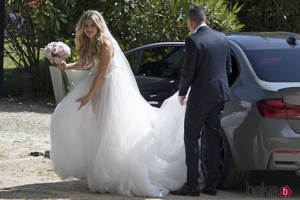 Jennifer Rueda llegando a su boda con Iago Aspas