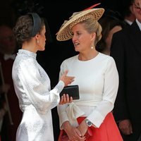 La Reina Letizia y Sophie Rhys-Jones en la procesión de la Orden de la Jarretera 2019