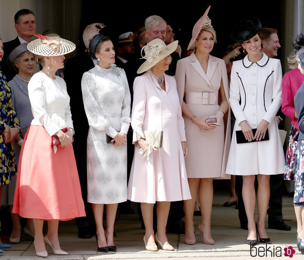 Sophie Rhys-Jones, la Reina Letizia, Camilla Parker, Máxima de Holanda y Kate Middleton en la procesión de la Orden de la Jarretera 2019