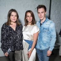 Pauline Ducruet posa con sus hermanos tras la Paris Fashion Week 2019