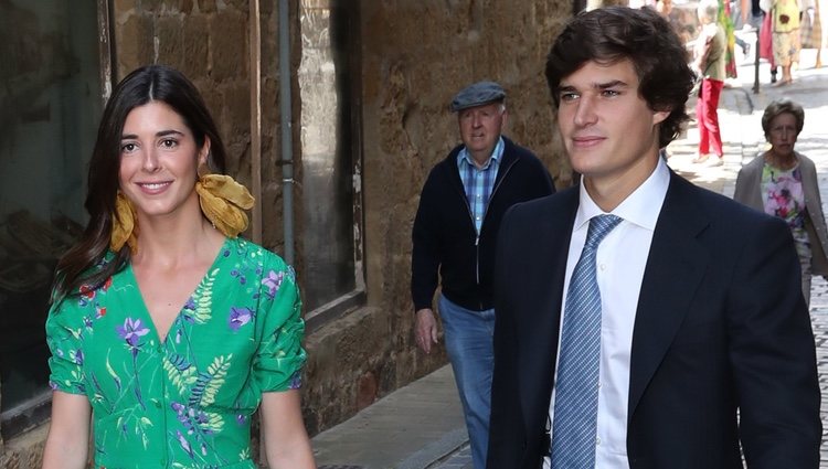 Carlos Fitz-James Stuart y Belén Corsini en la boda de Valentina Suárez-Zuloaga