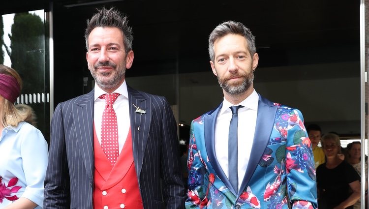 David Valldeperas y su pareja en la boda de Belén Esteban y Miguel Marcos