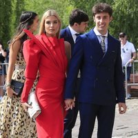 Teresa Andrés Gonzalvo y su pareja en la boda de María Pombo y Pablo Castellanos