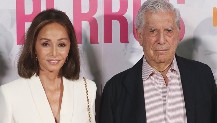 Isabel Preysler y Mario Vargas Llosa presentan 'Mario y los perros'