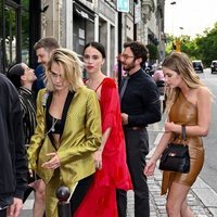 Cara Delevingne y otras amigas en la boda de Zoë Kravitz y Karl Glusman