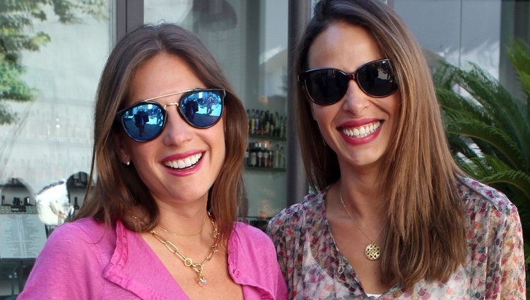 Lourdes Montes y Eva González en la corrida Goyesca de Ronda en 2016