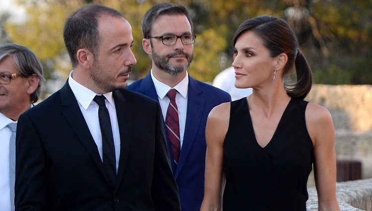 La Reina Letizia con Jaume Ripoll en la inauguración del Atlàntida Film Fest