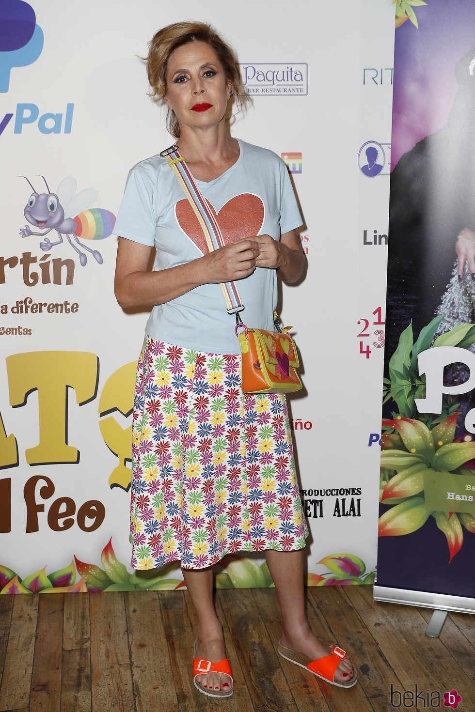 Ágatha Ruiz de la Prada posa en el estreno de 'Pato el feo'