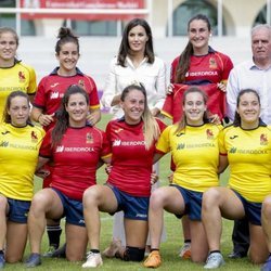 La Reina Letizia acude al entrenamiento de rugby femenino espaÃ±ol