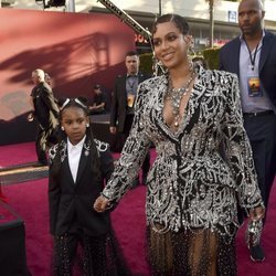 Beyoncé y Blue Ivy en el estreno de 'El Rey León'