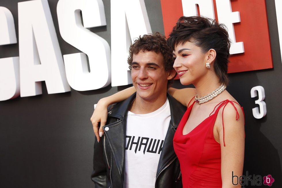 Miguel Herrán y Úrsula Corberó en la presentación de la tercera temporada de 'La Casa de Papel'