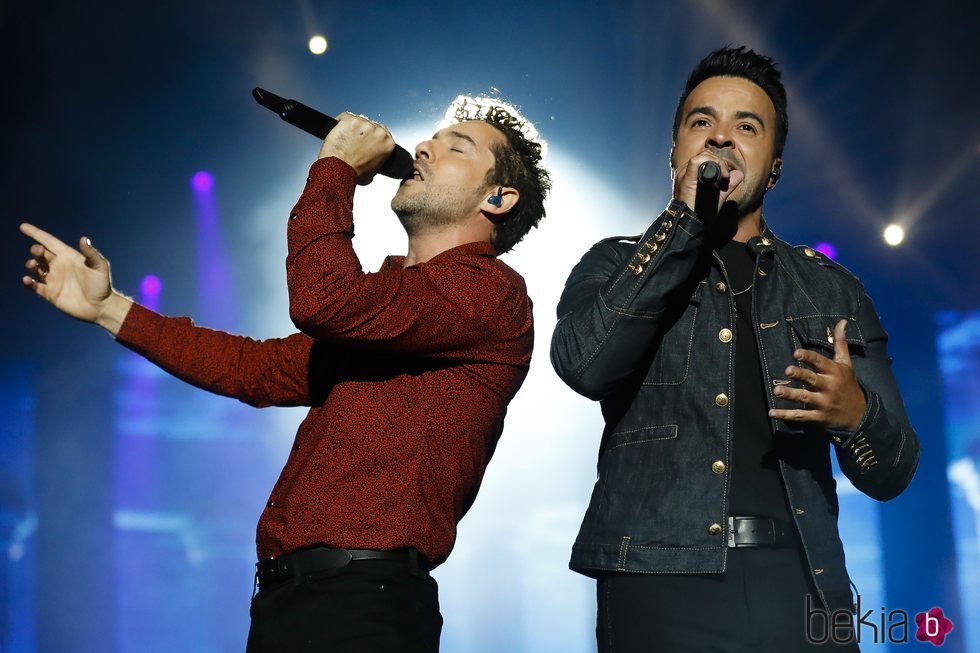 David Bisbal y Luis Fonsi en el concierto de 'La Voz'