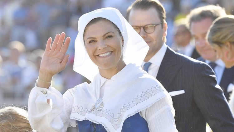 La Princesa Victoria de Suecia muy sonriente en la celebración de su 42 cumpleaños