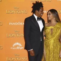 Beyoncé y Jay Z muy cómplices en el estreno de 'El Rey León' en Londres