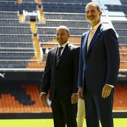 El Rey Felipe VI junto a Anil Murthy