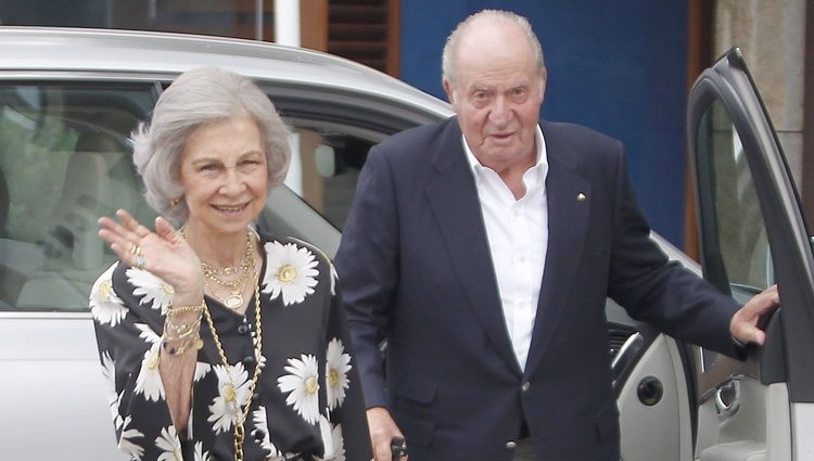 Los Reyes Juan Carlos y Sofía en una cena en Sanxenxo