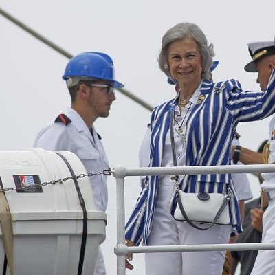 Los Reyes Juan Carlos y Sofía y la Infanta Elena, de regatas en Sanxenxo