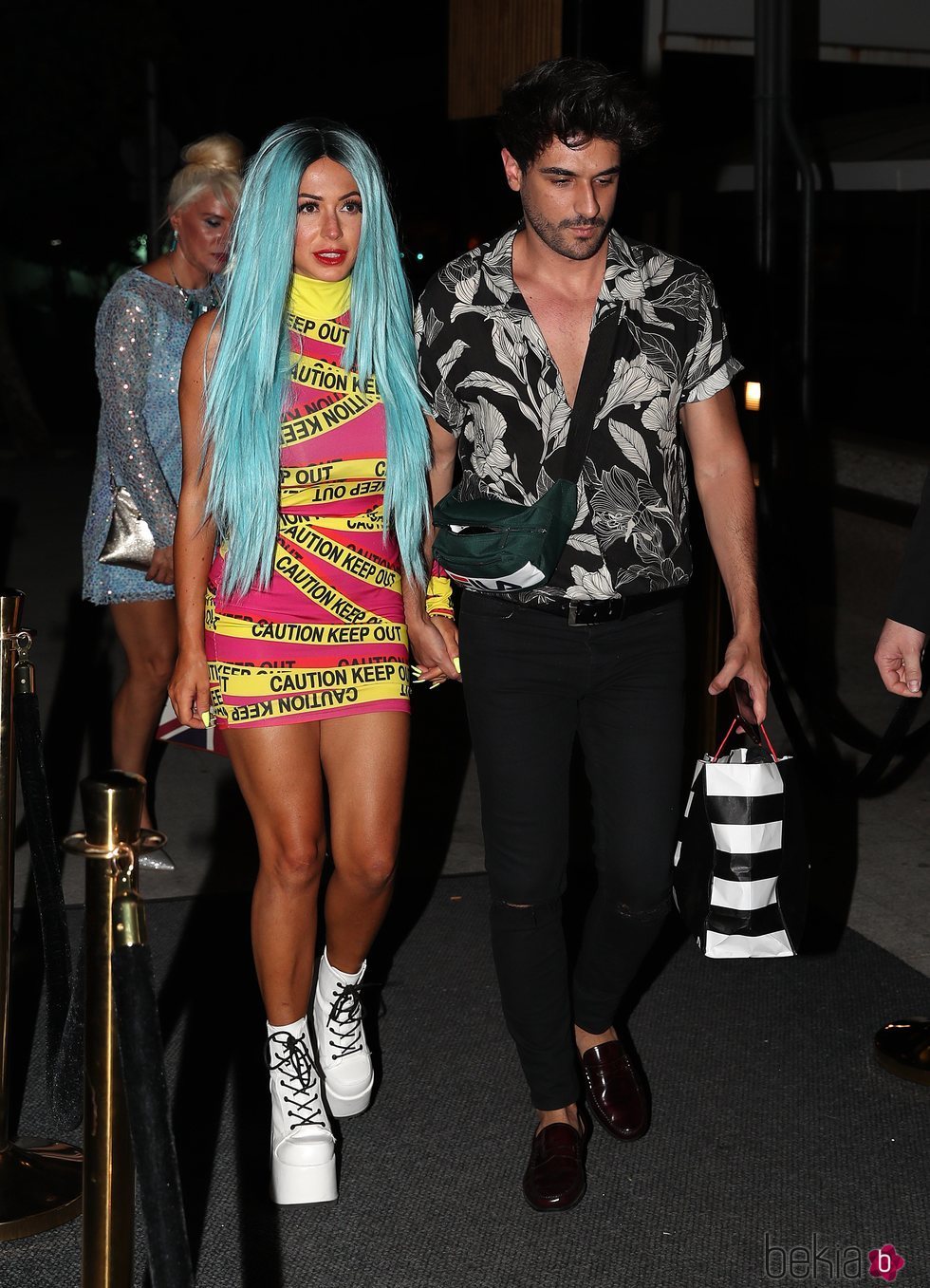 Mahi Masegosa y su novio a su llegada a la fiesta de despedida de 'Supervivientes 2019'